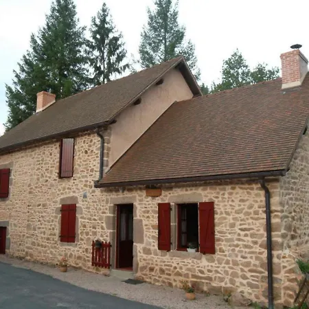 Familial Avec Cascade, Peche, Activites Et Proximite De Vichy - Fr-1-489-21 Holiday home *
