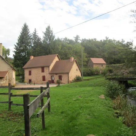 Holiday home Familial Avec Cascade, Peche, Activites Et Proximite De Vichy - Fr-1-489-21 *
