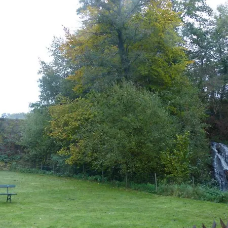 Familial Avec Cascade, Peche, Activites Et Proximite De Vichy - Fr-1-489-21 Holiday home