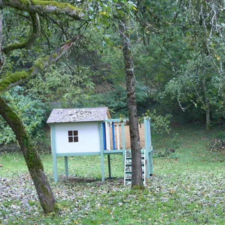 Familial Avec Cascade, Peche, Activites Et Proximite De Vichy - Fr-1-489-21 Holiday home Barrais-Bussolles